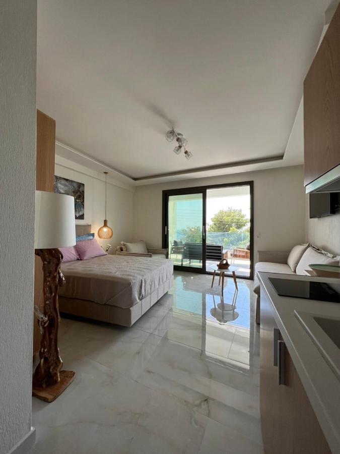Wide Blue Luxury Boutique Suites Neos Marmaras Luaran gambar