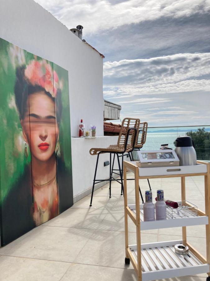 Wide Blue Luxury Boutique Suites Neos Marmaras Luaran gambar