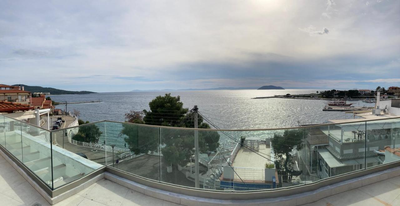 Wide Blue Luxury Boutique Suites Neos Marmaras Luaran gambar