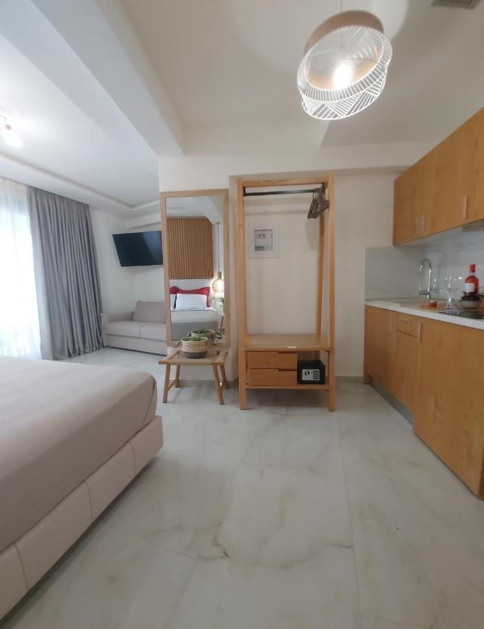 Wide Blue Luxury Boutique Suites Neos Marmaras Luaran gambar