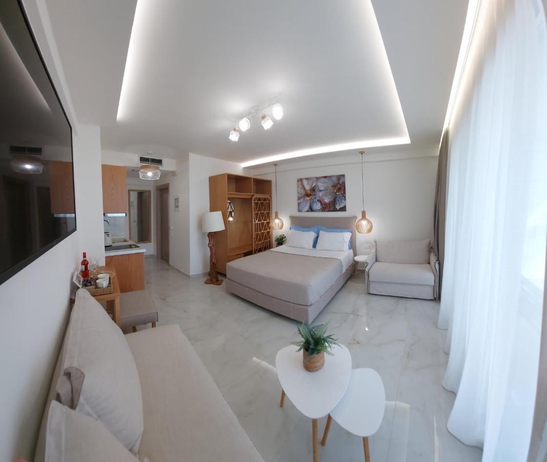 Wide Blue Luxury Boutique Suites Neos Marmaras Luaran gambar