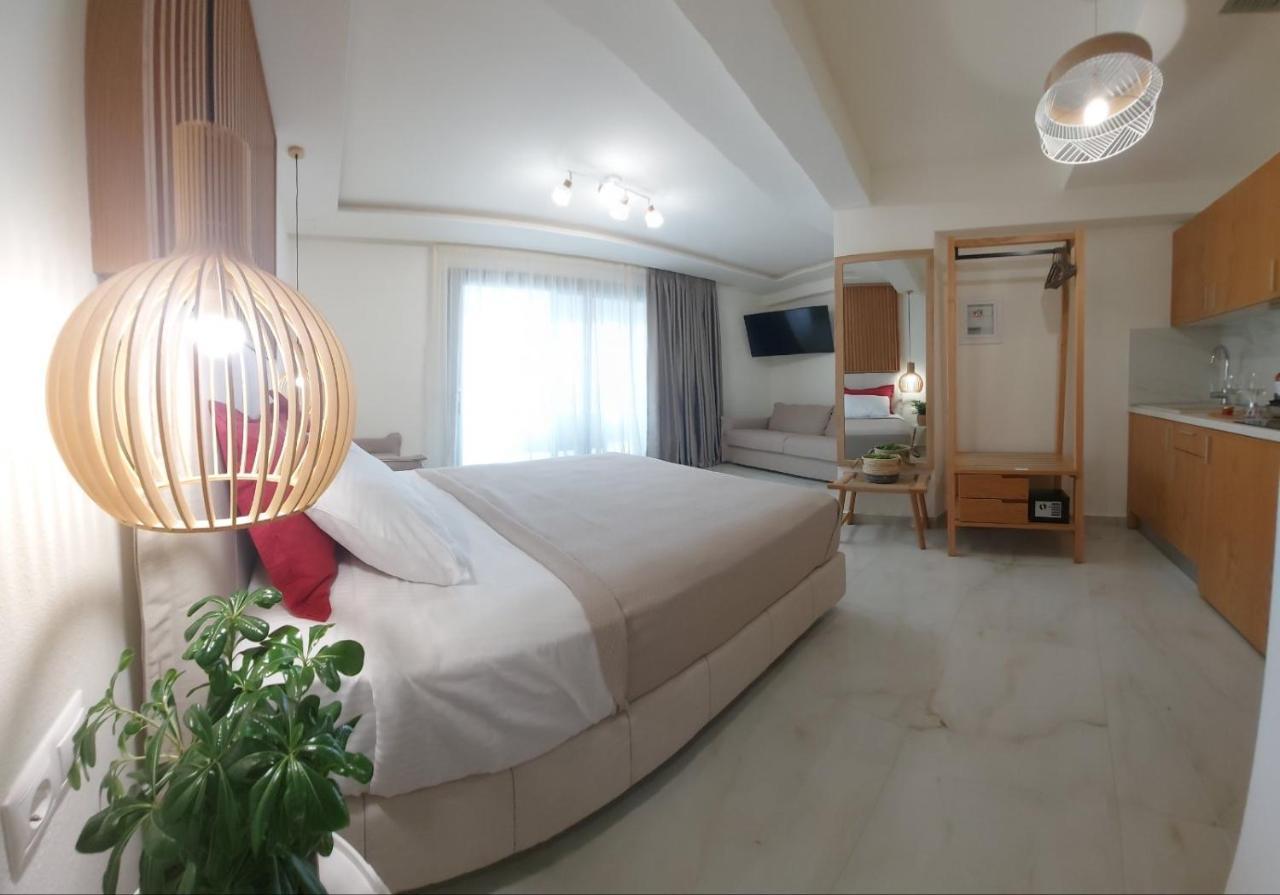 Wide Blue Luxury Boutique Suites Neos Marmaras Luaran gambar